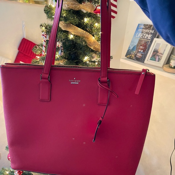 Women’s Kate Spade medium size shoulder bag - Picture 3 of 9